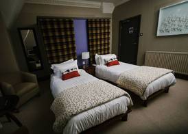 Forest Hotel 3