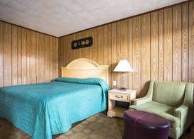 OYO Hotel Holly Springs MS 3