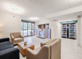 Clarion Pointe Winston - Salem Downtown 5