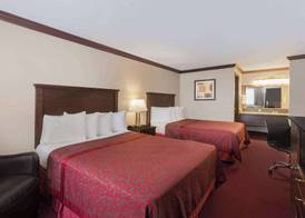 Days Inn by Wyndham Auburn 4