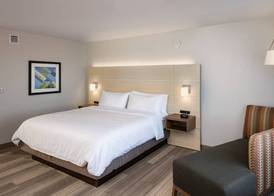 Holiday Inn Express & Suites BEND SOUTH by IHG 3