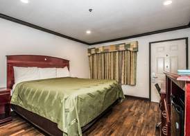 Americas Best Value Inn Fort Worth 4