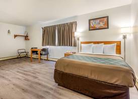 Econo Lodge Saint Albans 5