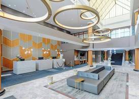 Sandman Signature Mississauga Hotel 2