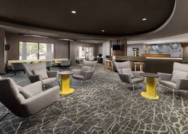 SpringHill Suites by Marriott Fresno 3
