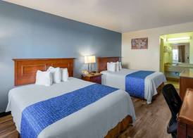 Econo Lodge Phoenix North I-17 5