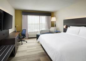Holiday Inn Express & Suites WINDSOR EAST – LAKESHORE by IHG 3