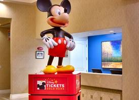 Cortona Inn and Suites Anaheim Resort 2