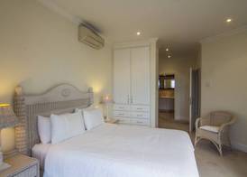 203 Oyster Quays 2