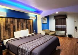 Express Inn Tomball 5