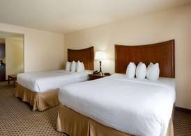 Quality Suites Huntsville Near University 5