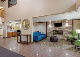 Comfort Inn & Suites Cedar Rapids North - Collins Road 5