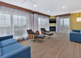 Holiday Inn Express & Suites PETOSKEY by IHG 3