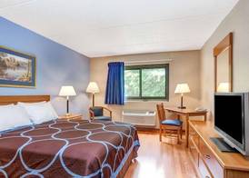 Super 8 by Wyndham Mahwah 5