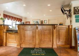 Quality Inn & Suites Gilroy 5