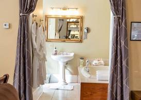 Burke Manor Inn & Pavilion 3