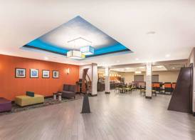 La Quinta by Wyndham Houston IAH Bush Intl Airport E 4