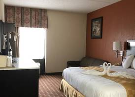 Baymont by Wyndham Cincinnati Sharonville 3
