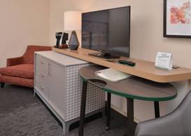 Holiday Inn & Suites RALEIGH-CARY (I-40 @WALNUT ST) by IHG 5