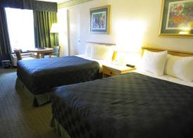 CLOSED - Maingate Lakeside Resort 2