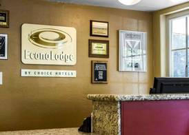 Econo Lodge Sacramento Convention Center 3