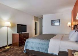 Econo Lodge Inn & Suites Chambersburg Central 5