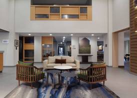 Fairfield Inn & Suites by Marriott Charleston 4