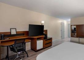 Comfort Inn & Suites Mt Laurel-Philadelphia 4