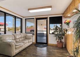 Econo Lodge Calhoun North Damascus 3