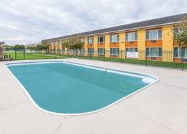 Days Inn by Wyndham Holland 4