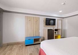 Days Inn by Wyndham Kenedy/Karnes City 5