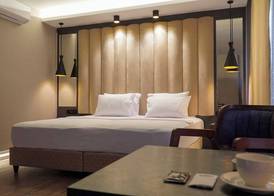 Bloom Suite 5
