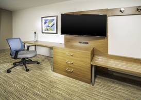 Holiday Inn Express & Suites BREVARD – CITY CENTER by IHG 5