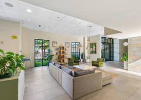Uptown Inn - Limited Service Apart-Hotel 5