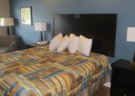 Black Gold Inn 4