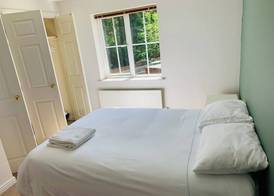 Beautiful 2-bed Villa in Coventry 4