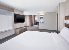 Holiday Inn Express & Suites WEST MONROE by IHG 2