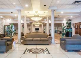 Quality Inn & Suites Palm Island Indoor Waterpark 4