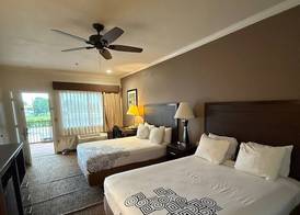 Days Inn by Wyndham Navasota 4