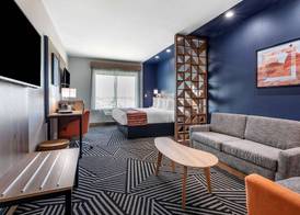 Best Western Plus Amarillo East Hotel 4
