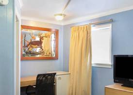 OYO Hotel Wilkes-Barre East 5