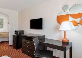 Howard Johnson by Wyndham Rock Hill 5