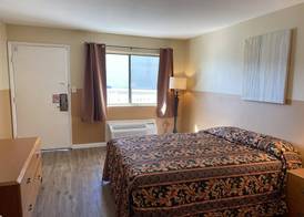 Sea Palace Motel 5