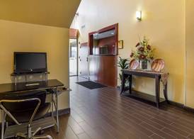 Econo Lodge Inn & Suites Little Rock Sw 5