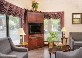 Days Inn by Wyndham Thomaston 2