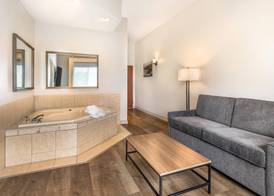 Best Western Plus 1000 Islands Hotel & Suites 5