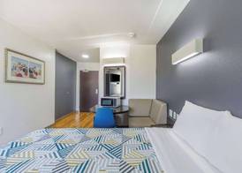 Motel 6 Laredo, TX - Airport 5