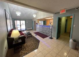 Super 8 by Wyndham Hancock MD 2
