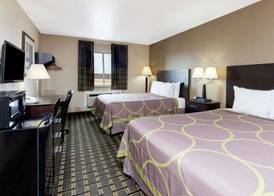 Super 8 by Wyndham Springfield East 5