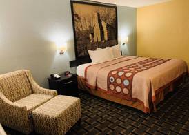 Super 8 by Wyndham Cincinnati-Springdale OH 5